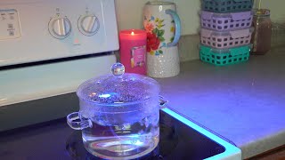 Glass pot boiling with zataran's seasoning & crab boil