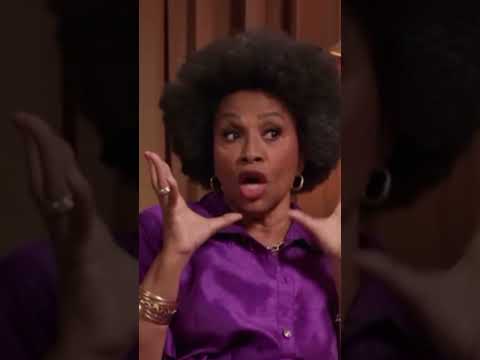2Pac was at a loss for words ๐ (๐ฅ: @hillmangrad) #jeniferlewis #2pac #funny