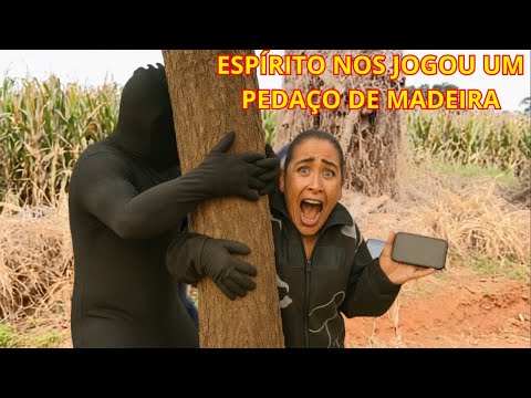 ESPÍRITO NOS JOGOU UM PEDAÇO DE MADEIRA
