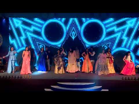 BRIDE'S FRIENDS SURPRISE DANCE | Bollywood Sangeet Dance Choreography | SneaDWedding