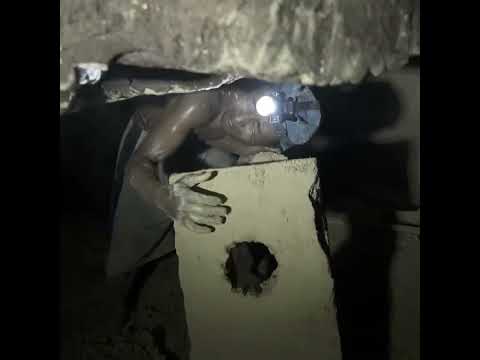 How Mud Blocks Are Made Using Ancient Methods!
