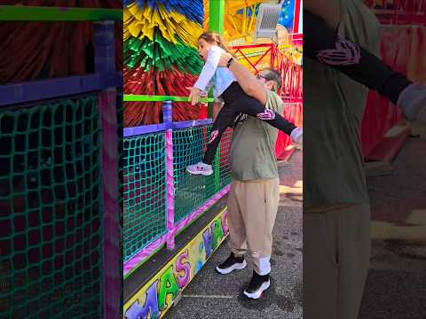 SE CUELAN EN UN TÚNEL DE LAVADO😱_NALUCHI VLOG #hermanastraviesas #ferias #naluchivlog