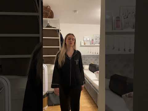 Wenn man alles probiert um nicht aufzufallen 😂 #schnarchen