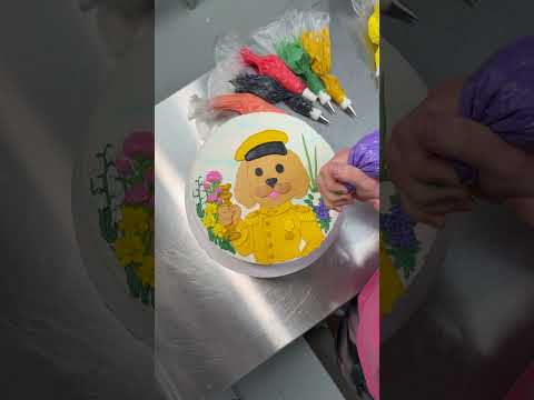 Happy Mother’s Day is said best with a cake!!! 💋💋 #customcake #mothersday #cakedecorating