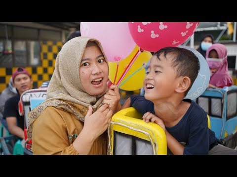 HIKS 😭 BALON UPIN IPIN KU TERBANG 🎈 - Naik Odong Odong Tayo | Ali vlog