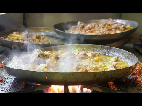 Lahore Street Food | Butt Karhai | Desi Murgh and Mutton Butter Karhai | Pakistani Street Food
