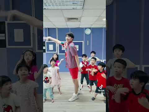 #jisoo #flower #꽃 #舞蹈【#波波星球泡泡哥哥bobopopo】#Shorts #Dance #kids