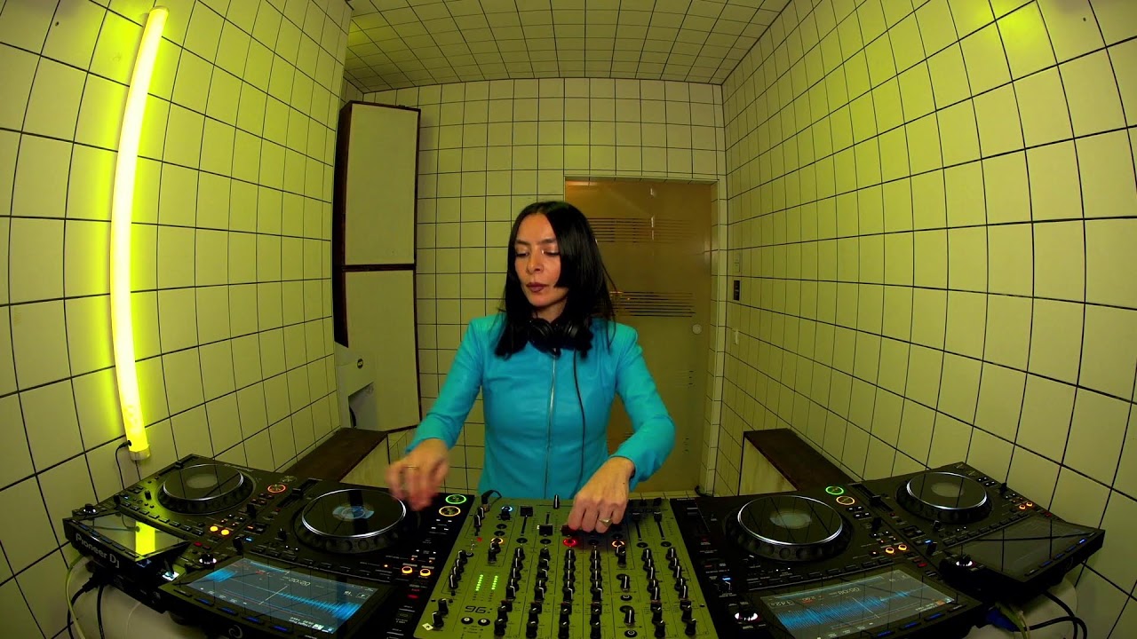 Gfrnd | HÖR – April 6 / 2026