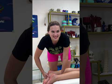 Feet the Cause of All Her Back Pain #asmr #chiropractor