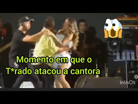 Fã invade palco da cantora Walkyria Santos Ex-Magnificos