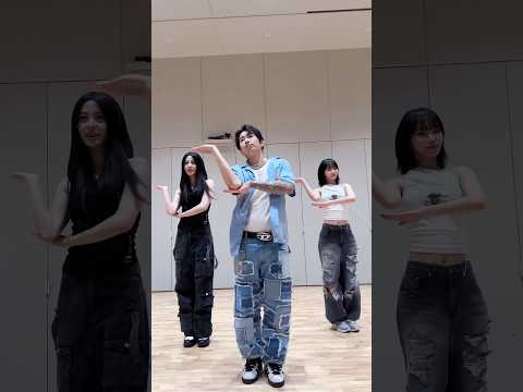 🍭Boom boom boom🍬with #Jaypark #LE_SSERAFIM#르세라핌#KIMCHAEWON#HUHYUNJIN#UNFORGIVEN#이브_프시케_그리고_푸른수염의아내