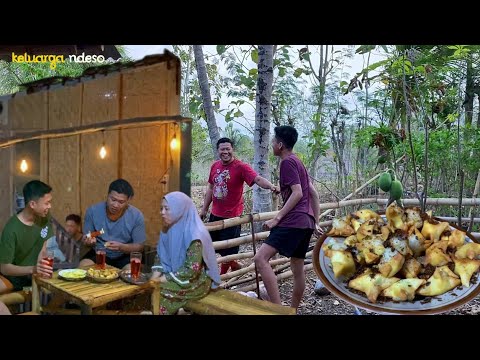 bikin cireng nasi pedas kulit pangsit, untuk camilan malam hari bersama keluarga, masak di desa