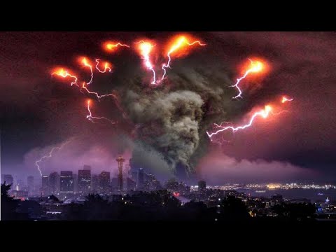 Apocalypse in the Middle East ! A strange thunderstorm turns Gaza's night into scary lights