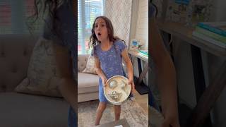 The brave sister - Sierra saves Rhia from dangers