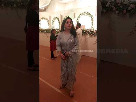 ഡീ കാവ്യയെ ദിലീപ് വിളിച്ചപ്പോലെ തോന്നിയോ ആർക്കേലും 🤔#shorts #kavya #youtubeshorts #dileep