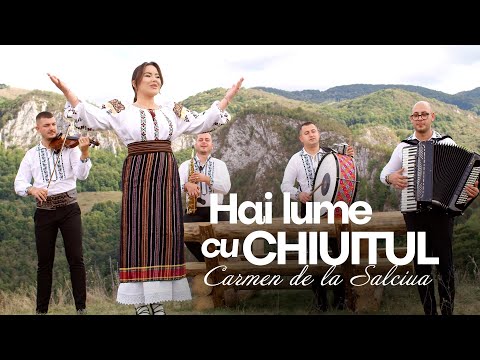 Carmen de la Salciua - Hai lume cu chiuitul | Videoclip Oficial