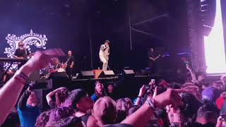 Chiodos live Aftershock 2025 - Bulls make money, Bears make money, Pigs get slaughtered
