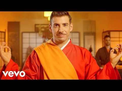 Francesco Gabbani - Occidentali&#39;s Karma (Official Music Video)