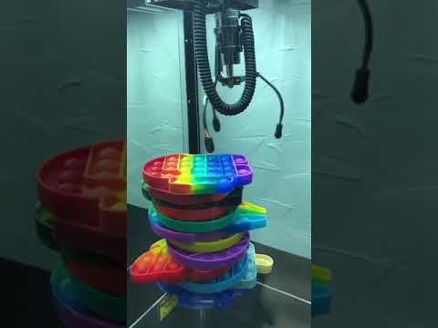 This happened at the pop it claw machine...