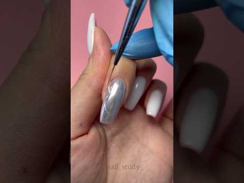 Sürekli sonrasında dediğimi fark edenler ? Krom tozu #kalicioje #nailart #nails #extensionnails