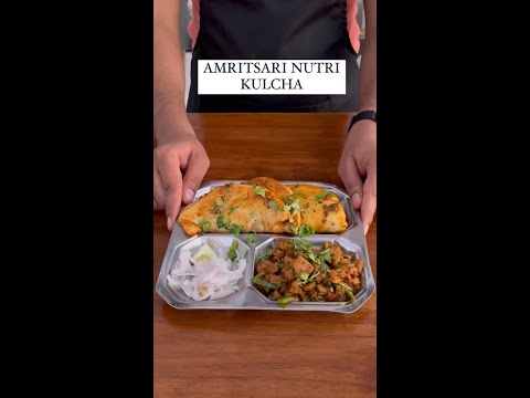 Amritsari Nutri Kulcha Recipe | Indian Street Food | #shorts
