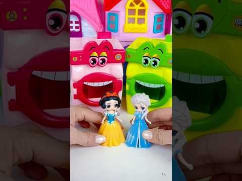 ASMR Unboxing Miniature Disney Princess, Disney Toy ASMR Videos #disney #princess