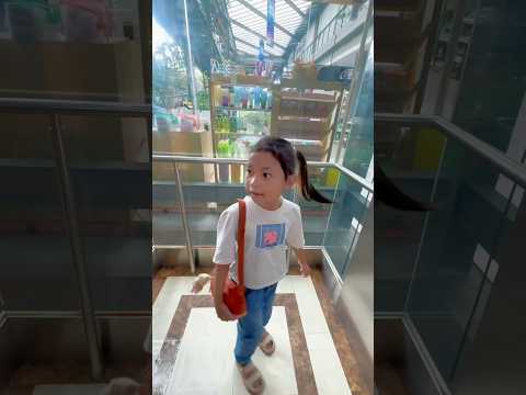 Si bocil naik lift #bocil #vlog #lift #funny #shots
