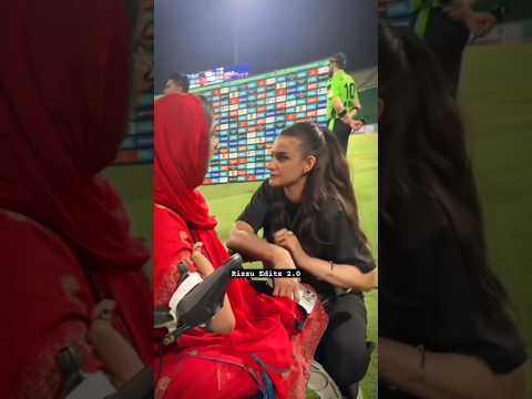 Actress Hira Mani With Disabled Cricket Fangirl After The PSLX Match❤#babarzam #psl10 #cricketplayer