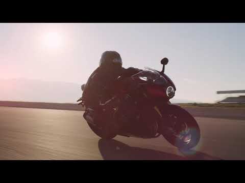 Speed Triple RR นิยามใหม่แห่งความงดงามพร้อมสมรรถนะเครื่องยนต์ 3 สูบอันเหนือชั้น
