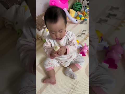🍌😂Greedy baby can't wait to eat his favorite food | baby crying for favorite food #babyeatingfood
