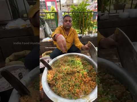 लाजपत नगर के करोड़पति वालो के छोले कुलचे #food #foodie