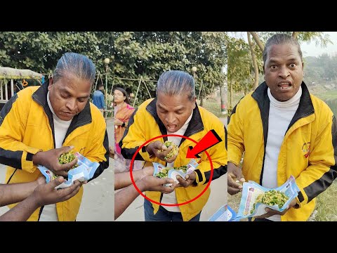 The young man bet 1000 rupees and ate half a kg of green chillies