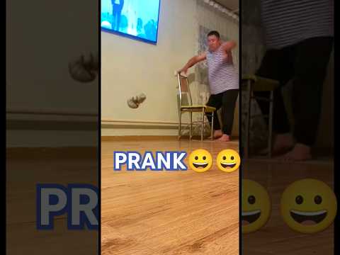 PRANK 😀😀😱😱