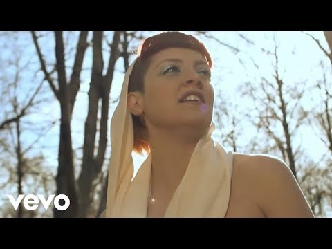Noemi - Bagnati dal sole (Official Video)