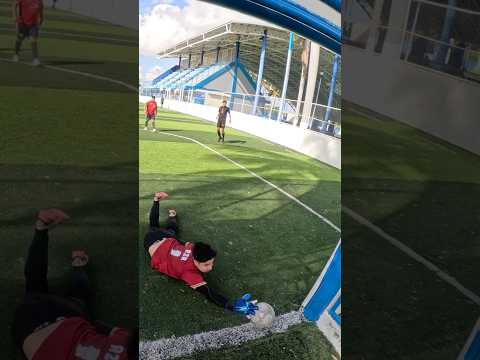 YO DESPUÉS de DECIR que HOY DEJABA LA PORTERÍA INVICTA 😩 #futbol #porterofutsal #soccer