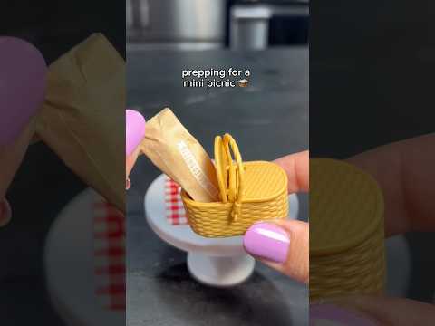 let’s make a mini sandwich 🥪