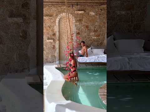 Couple Goals in Greece and the amazing and unique hotel Calilo Ios. Would you sleep here?