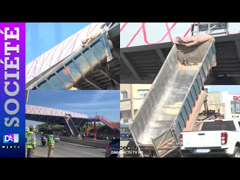 Accident dramatique à Yoff : Un camion détruit une passerelle et percute un individu….