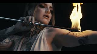 HOLLER - Chandelier (Official Video)