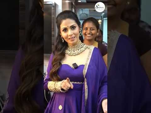 Dress ఏ రాలేదు ఇంకా #shorts #ytshorts #neethonedance #sadaa #sadaasgreenlife #outfit #shootvlog