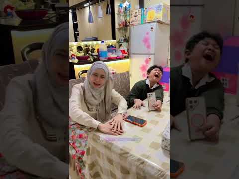 SELERA HUMOR ORANG BEDA #shorts