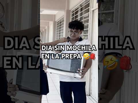Sin MOCHILA en la PREPA😂 #estudiantes #prepa #risas #entrevistas #humor #sinmochila#fiesta #escuela