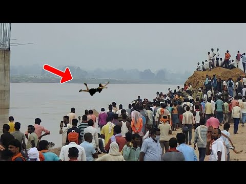 2025 प्रयागराज महाकुंभ के दौरान 1 लड़की अचानक हवा मे उड़ने लगी, लोग काँपने लगे | Mahadev ke Chamatkar