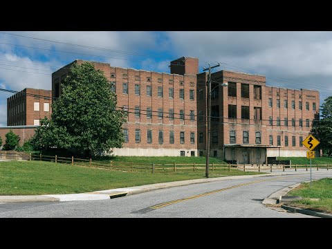 Exploring An Old Abandoned Asylum With A DARK History