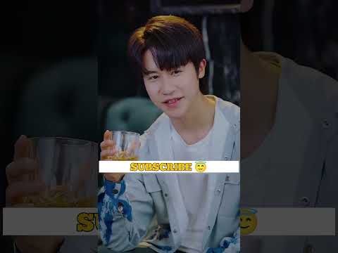 Introducing the "VitaWear SmartBand," a next-generation wearable gadget๐a