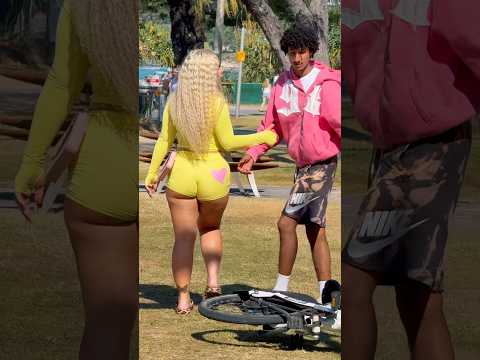 She made me lose my mind 😂 #viral #explore #funny #shorts #comedy
