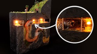 Horrifying Worm Enter Well in the Mine - Resin Diorama