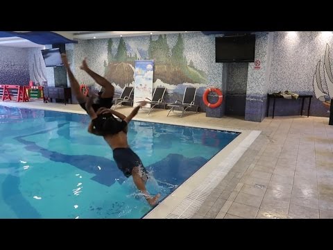 باركور بأماكن مهجوره كثيره | حركات مصارعه بالمسبح ..!! فلوق #14