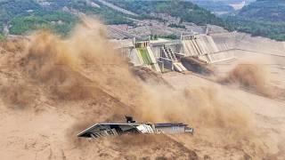 Massive Flash Floods SLAM China! Guangxi Rivers Overflow, Cities Submerged, Chaos Everywhere
