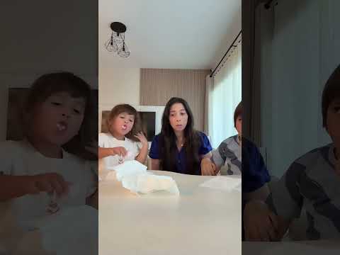 لنشوف اذا هيشاركوا الاكل معي🤣 #youtubeshorts #familycomedy #funny #family